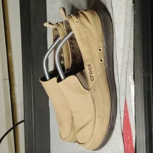 Crocs men's tan shoes